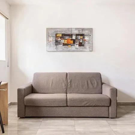 F8 1, Private Double With Private Bathroom In Shared Flat Msida