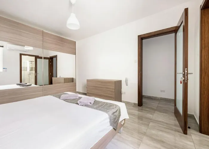 F8 1, Private Double With Private Bathroom In Shared Flat Kwatera prywatna